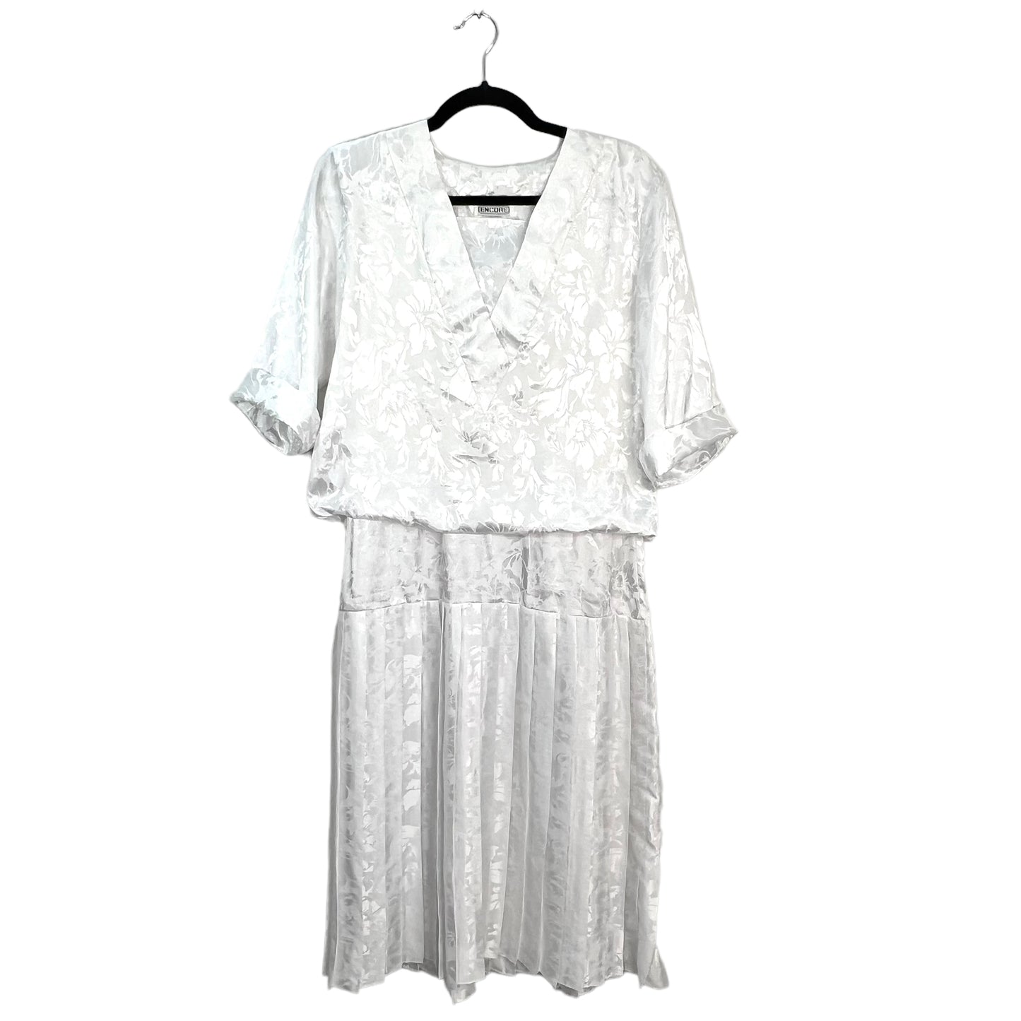 Robe mi-longue vintage plissée en accordéon à fleurs blanches Encore