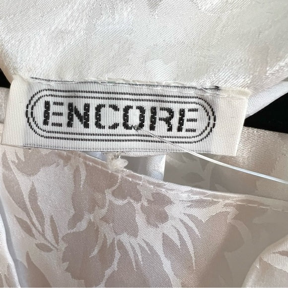 Robe mi-longue vintage plissée en accordéon à fleurs blanches Encore